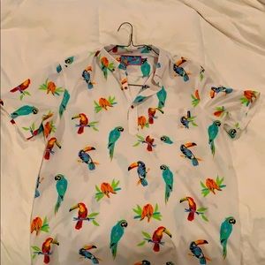 Chubbies Parrot Pullover short Sleeve